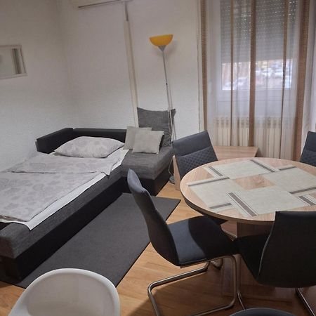 Apartman Centros Осиек Екстериор снимка