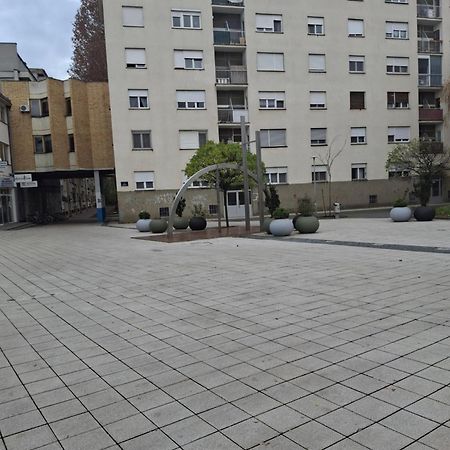 Apartman Centros Осиек Екстериор снимка