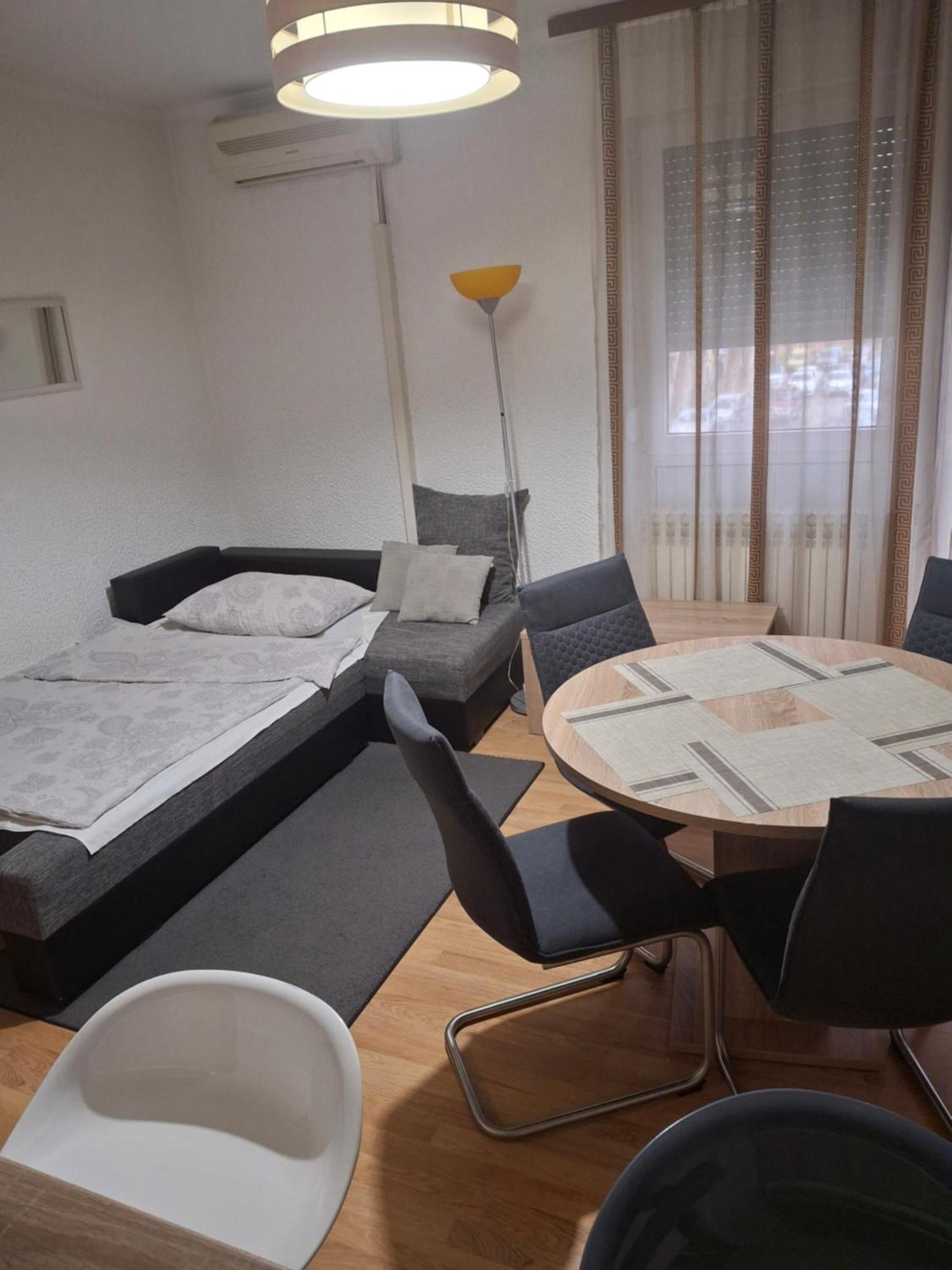 Apartman Centros Осиек Екстериор снимка
