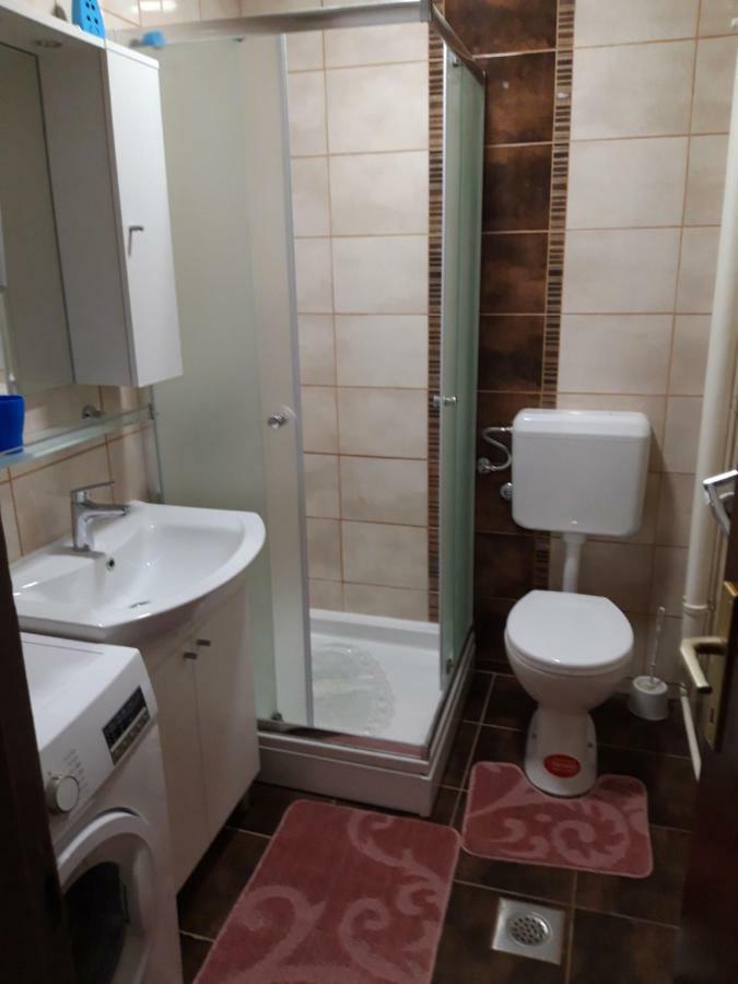 Apartman Centros Осиек Екстериор снимка