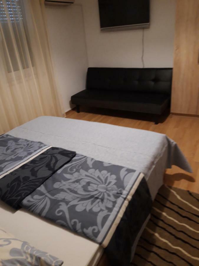 Apartman Centros Осиек Екстериор снимка